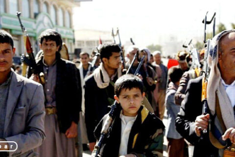 آذخبر: روزنامه تلگراف: جمهوری اسلامی ماهانه ۱۰۰ دلار به یمنی‌ها برای پیوستن به حوثی‌ها پرداخت می‌کند